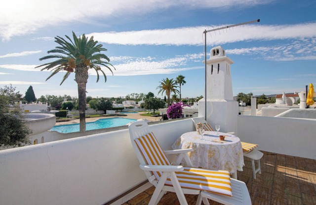 Ferienwohnung 'Sail Golf Vilamoura' mit Gemeinschaftspool, Wi-Fi und Klimaanlage