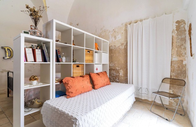 Ferienwohnung 'Sala Del Camino' mit privater Terrasse, WLAN und Klimaanlage