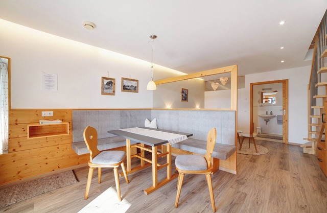 Ferienwohnung 'Salahaus Liebe' mit Bergblick, Gemeinschaftsterrasse und Wi-Fi