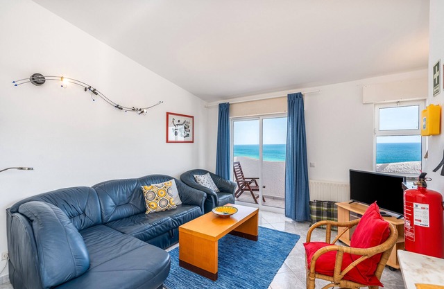Ferienwohnung 'Salema Amazing View' mit Meerblick, Balkon und Wi-Fi