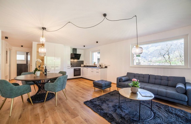 Ferienwohnung 'Sankt Martin' mit Bergblick, privater Terrasse und WLAN