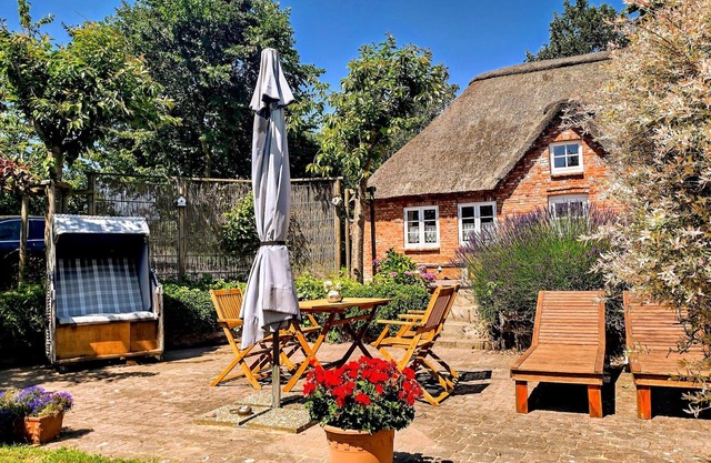 Ferienwohnung Sannes" mit privater Terrasse, Gemeinschaftsgarten und Wi-Fi