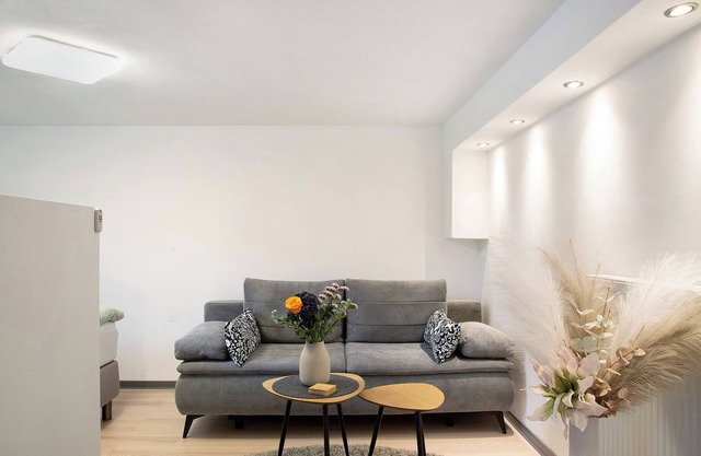 Residenz 'Schönauer Hof - Wohnung Lux' mit Privatterrasse, WLAN und Klimaanlage