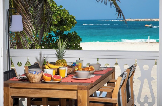 Wohnung mit Meerblick, Strand von orient bay