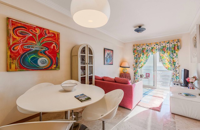 Ferienwohnung 'Setúbal Dreams' mit Meerblick, Privatem Garten und Wi-Fi
