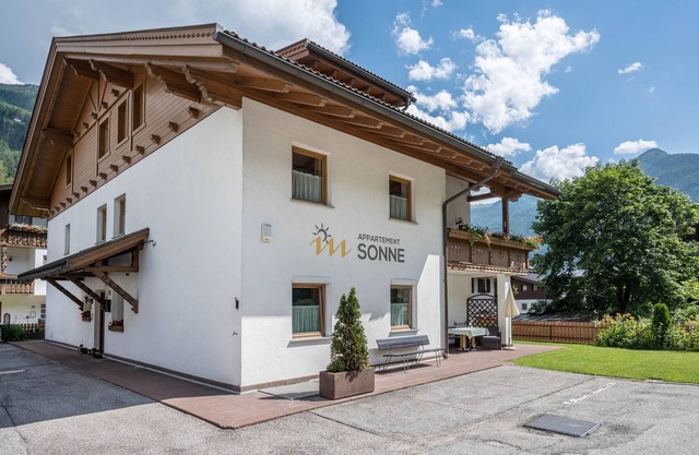 Ferienwohnung 'Sonne Nr. 14' mit Bergblick, Garten & WLAN