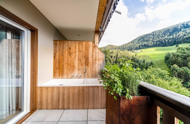 Ferienwohnung 'Sonnleiten Sonnenadler 4' mit Bergblick, privater Terrasse und WLAN
