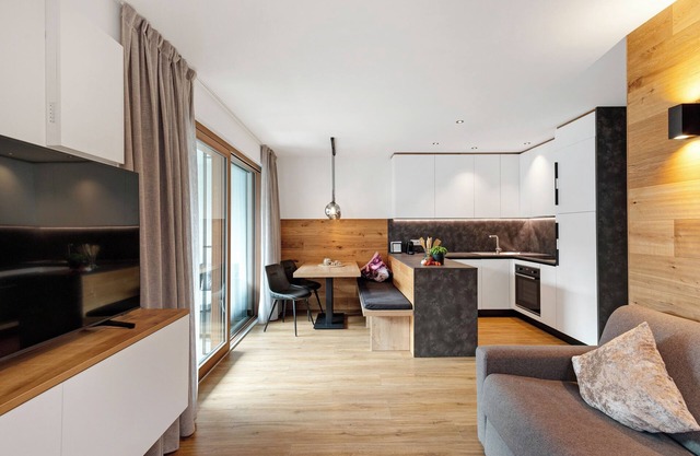 Ferienwohnung 'Sonnlicht' mit Bergblick, privater Terrasse und Wi-Fi