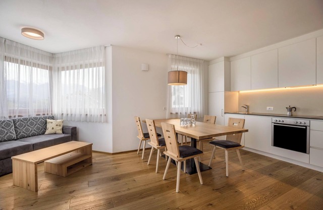 Ferienwohnung "Stefansdorf Wohnung 2" mit Bergblick, WLAN, Garten und Terrasse