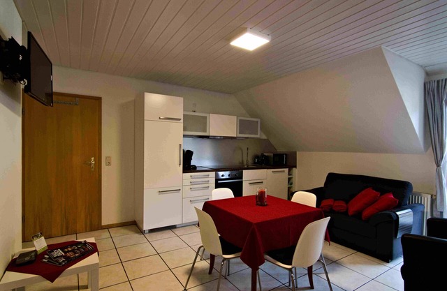 Ferienwohnung 'Sternenhimmel' mit Bergblick, Gemeinschaftsgarten und Wi-Fi