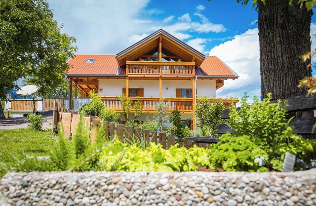 Ferienwohnung 'Stettnerhof Laugen' mit Bergblick, Terrasse und WLAN