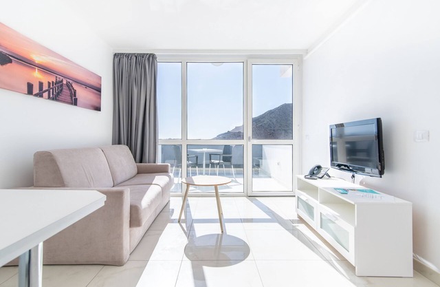 Apartment-Superior-Ensuite Dusche-Meerblick-CAT. 3