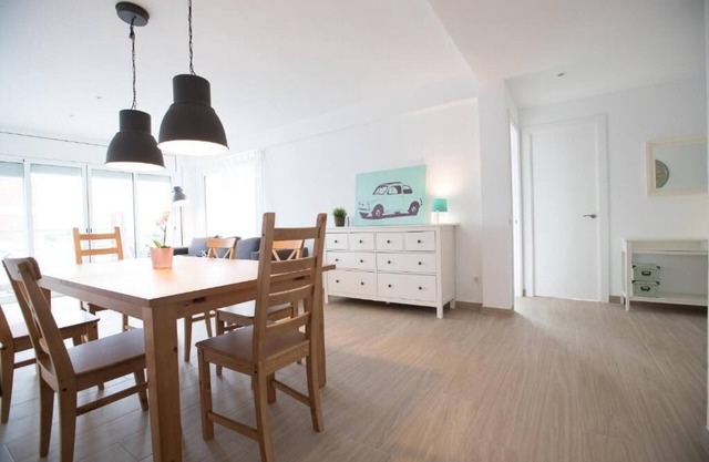 Top Wohnung 350m vom Meer Entfernt. Parkplatz Inbegriffen !!