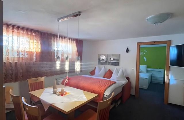 Ferienwohnung 'Sweet Little Home At Zentral' mit Bergblick und Wi-Fi