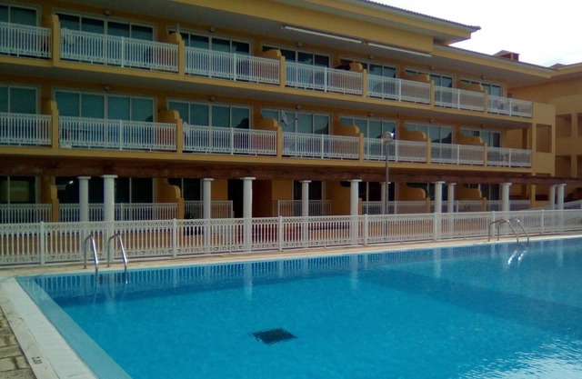 Apartment T2 mit 120 m mit Schwimmbad und Tennis- und Fußballplatz