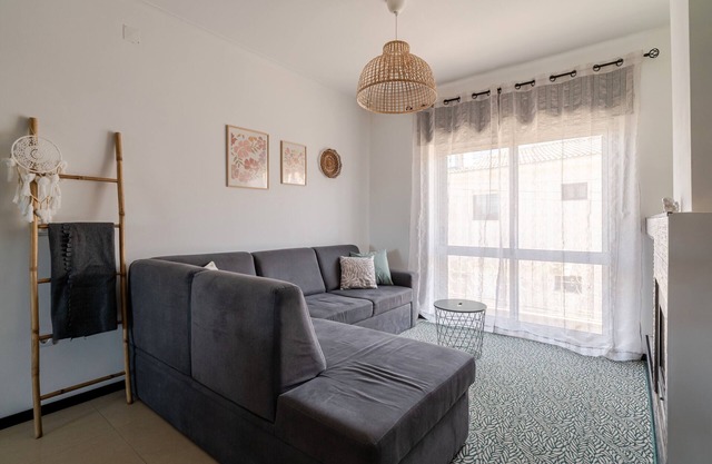 Apartment 'T3' with Shared Terrace, Shared Garden and Wi-Fi