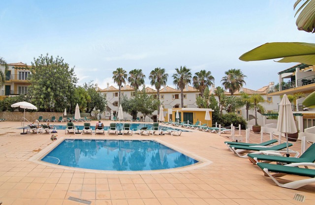 Ferienwohnung "Tavirasol" mit Gemeinschaftspool, privater Terrasse und WLAN