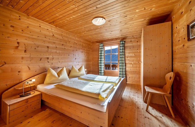 Ferienwohnung 'Thalhof Hochwart' mit Bergblick, Gemeinschaftsgarten und WLAN