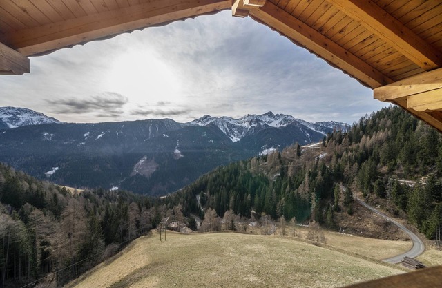 Ferienwohnung 'Thalhof Kornigl' mit Bergblick, Gemeinschaftsgarten und WLAN