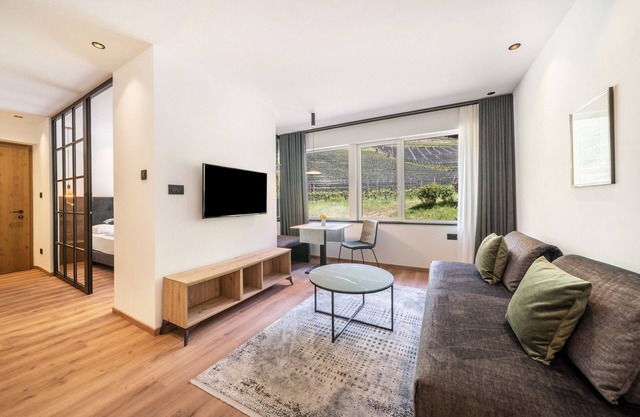 Ferienwohnung 'Thanhammer Kreuth' mit Bergblick, Gemeinschaftsterrasse und Schwimmbad