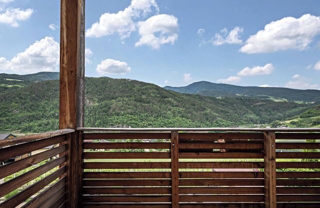 Ferienwohnung "Toni Stefan" mit Bergblick, gemeinsamer Sauna, WLAN und privater Terrasse