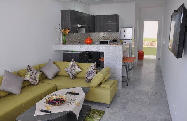 eine neue Wohnung in einem ruhigen Lage, nur 150 m vom Strand entfernt