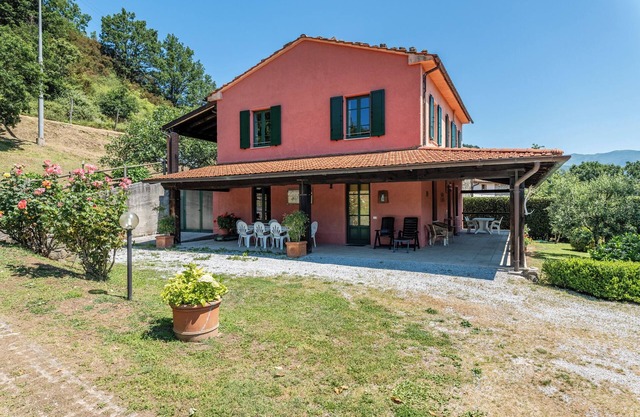 Ferienwohnung 'Tramonto al Rifugio Arcobaleno' mit Bergblick, Gemeinschaftspool und WLAN