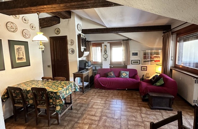 Ferienwohnung 'Trilocale Einaudi Bardonecchia' mit Balkon und WLAN
