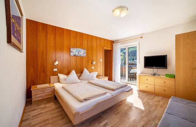 Ferienwohnung 'Typ B Haus Pöder' mit Bergblick, Gemeinschaftsgarten und WLAN