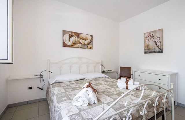 Ferienwohnung 'Ulivo' mit Gemeinschaftspool, privater Terrasse und WLAN