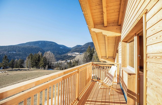 Ferienwohnung "Ulme" mit Bergblick, Garten, Balkon und WLAN