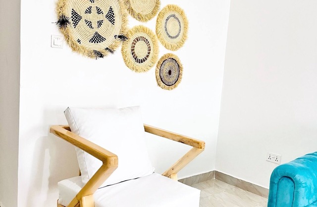 Apartment unit- white Lilly