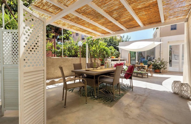 Apartment Uva Regina in Strandnähe mit Garten, Terrasse, Balkon & Klimaanlage