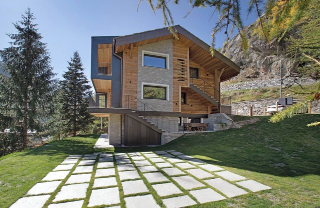 Ferienwohnung 'Valgrisa Mountain Lodges 1' mit Bergblick, privater Terrasse und WLAN
