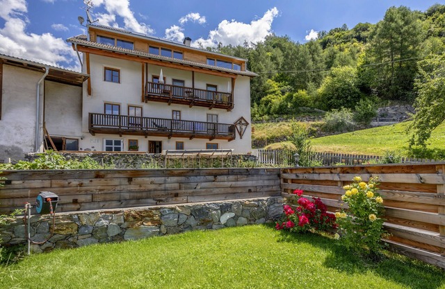 Ferienwohnung 'Vernalhof Apt Panorama Large' mit Bergblick, Gemeinschaftsterrasse und WLAN