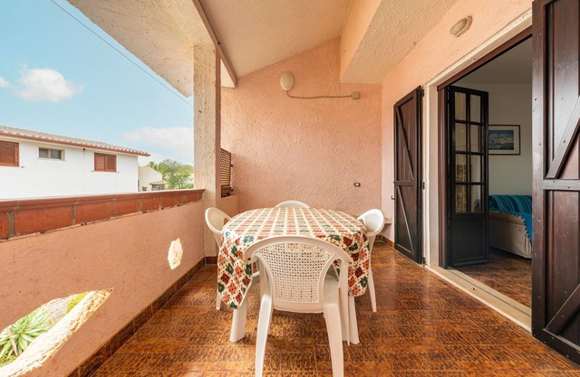Apartment 'Villa Mascia A' with Private Terrace and Air Conditioning
