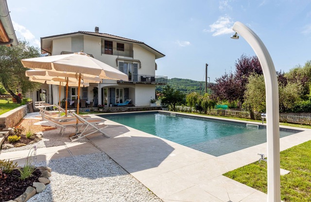 Apartment 'Villa La Lanterna Bianca' mit Bergblick, WLAN und Klimaanlage