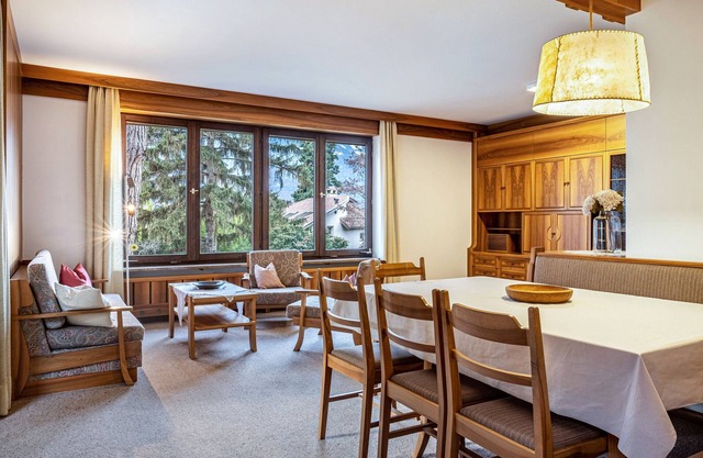 Ferienwohnung "Villa Pinie" mit privatem Garten, privater Terrasse und WLAN