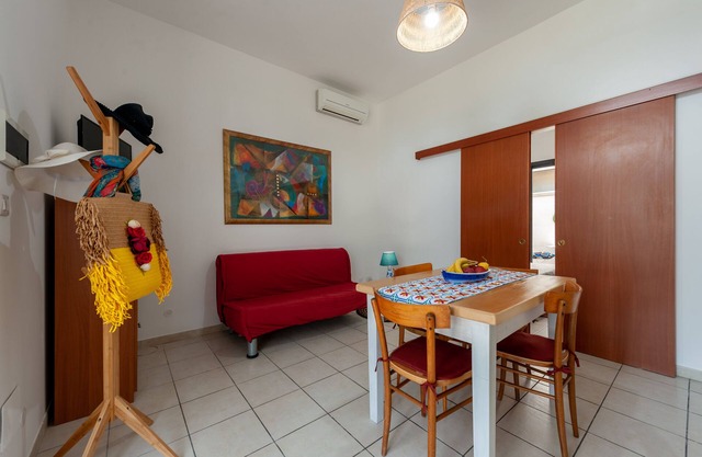 Ferienwohnung 'Vista Mare' mit Meerblick, privater Terrasse und Klimaanlage