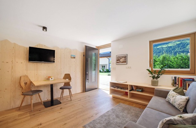 "Waalhof Ferienwohnung Gala" mit Bergblick, Gemeinschaftsgarten und WLAN