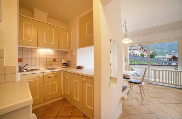 WANDA Apartment 3 mit WLAN, Balkon und Swimmingpool; Parkplätze vorhanden