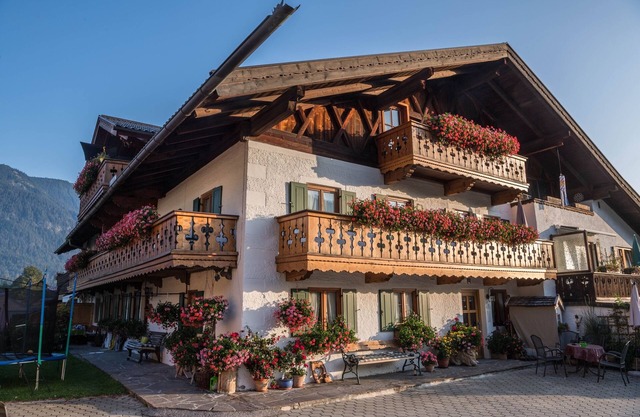 Ferienwohnung Waxenstein mit Balkon, Bergblick und WLAN