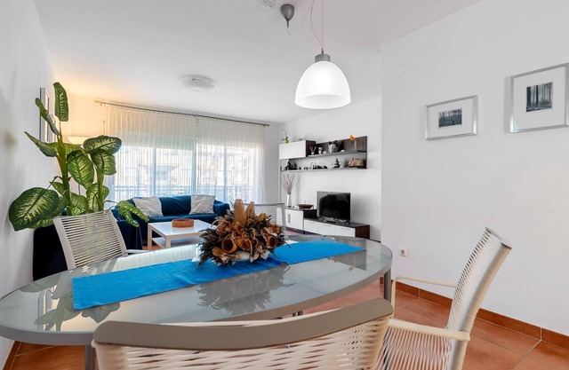Apartment with pool and sea views 200m beach