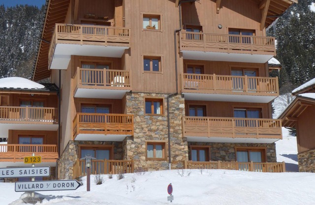 Wohnung mit privatem Pool am Fuße der Piste mit Garage - Skischule in 300m