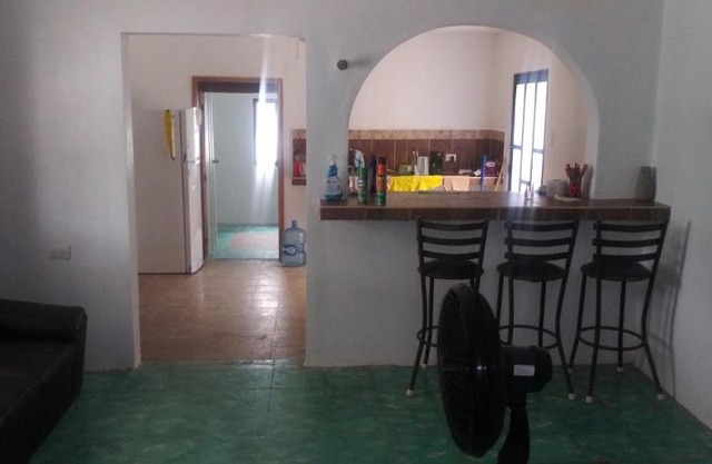 Apartment with 2 queen beds 1000 pesos per night