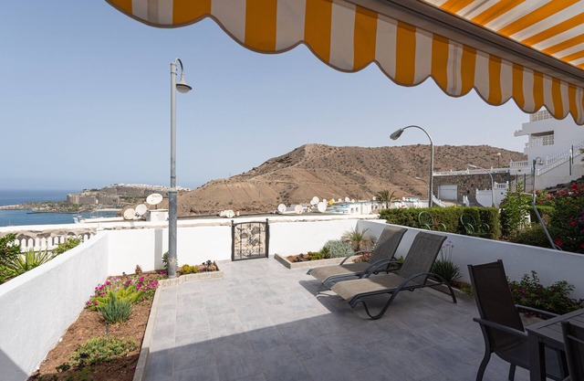 Apartment with amazing views & terrace - garden