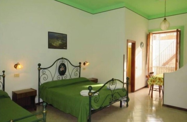 Apartment mit Balkon
