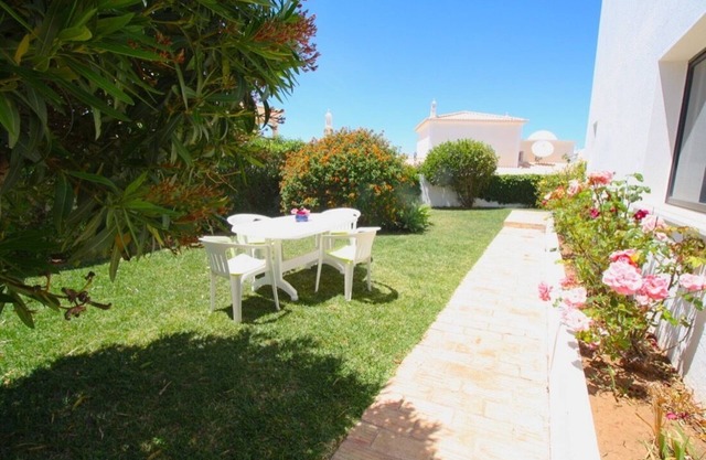 Apartment with communal pool walking distance to amenities beach, town center