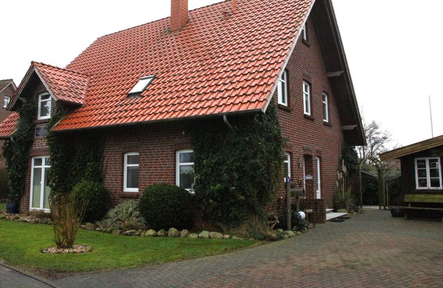Ferienwohnung mit zwei Schlafzimmern, Küche, Bad in schöner Sackgassenlage