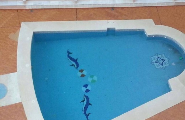 3-Zimmer-Wohnung mit Pool 50 m vom Strand